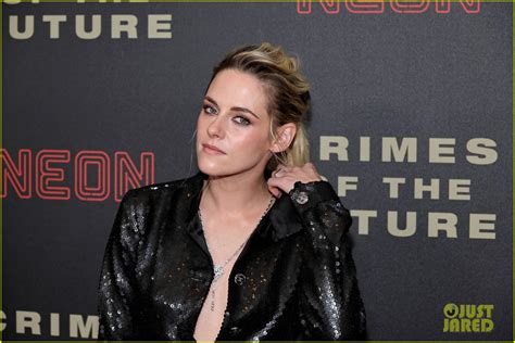 Kristen Stewart Joins Scott Speedman Lea Seydoux Viggo Mortensen At Crimes Of The Future