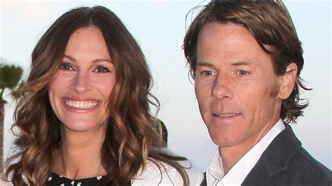 Julia Roberts Posts Rare Pic With Husband Daniel Moder For Anniversary