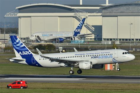 Airbus A320 200 Airbus Industries Aib House Colors Sha Flickr