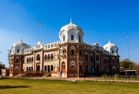 Interesting Things To Do In Bahawalpur And Day Trips To Take From The