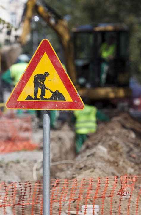 Caution Digging Sign Workers Stock Image Image Of Employment