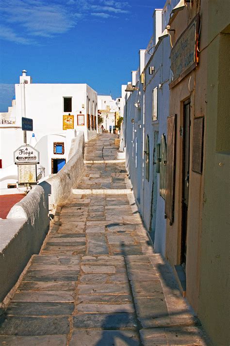 Pedestrian Street Oia Santorini Greece Wander Your Way