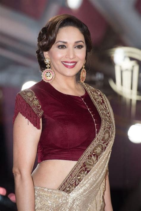 Madhuri Dixit Hot Photos Best 21 Sexiest Pic Latest Wallpapers 90s