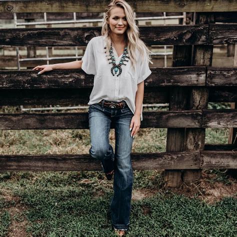 36 Stunning Women Rodeo Outfit Ideas Looks Like Cowgirl Western Style