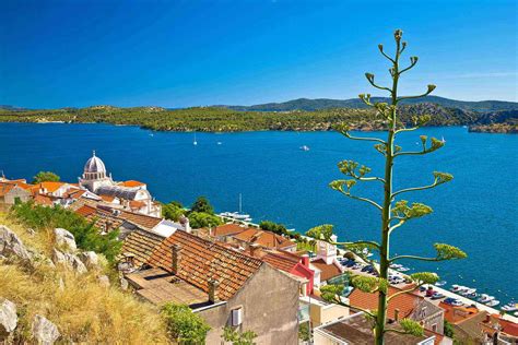 A complete day by day itinerary based on your preferences. Croatia's Dalmatian Coast Is the Most Beautiful Shoreline ...