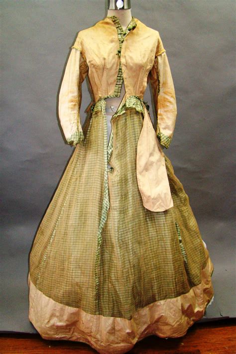 Victorian southern belle masquerade ball gown nutcracker girls dress vtg usa 5. All The Pretty Dresses: Mid to Late 1860's Green Checked Dress