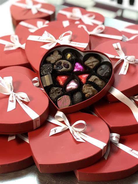 Heart Shaped Chocolate Box Cardboard Heart Shape Wedding T Box For