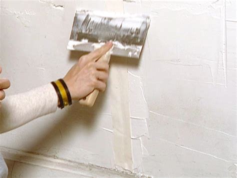 How To Repair A Plaster Wall How Tos Diy