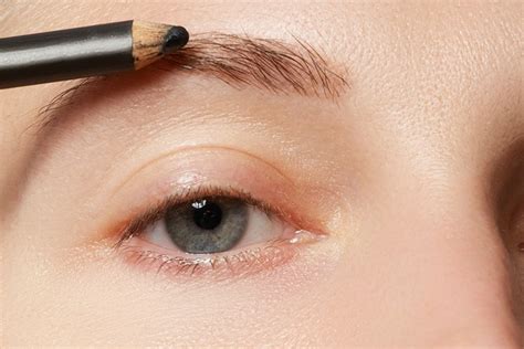 How To Get Perfect Eyebrows 9 Eyebrow Shaping Tips For
