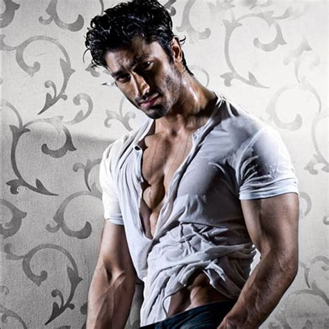 the action hero vidyut jamwal will swoon you with his sexy body