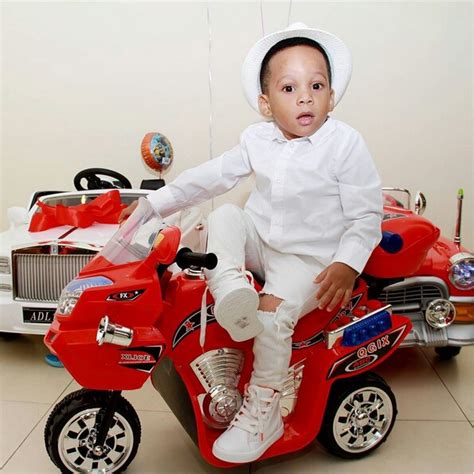 Celebrity stylist toyin lawani, took to her social media space to share a video of her twerking to wizkid song joro. Toyin Lawani shares stylish & adorable photos of her son ...