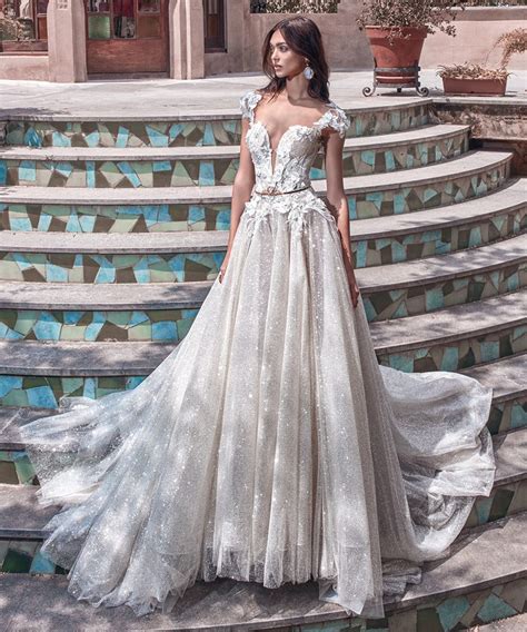 22 Effortlessly Dreamy Grey Wedding Dresses For The Romantic Bride Praise Wedding