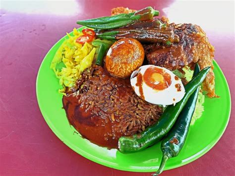 The name nasi kandar came about from a time when 'nasi' (rice) this app will gave opportunity for user to locate near them the best nasi kandar outlet base on majority user experienced. Nasi kandar brings joy near campus | The Star