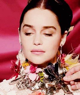 I did not make any of these gifs nor do i. yocalio | Emilia clarke, Emilia clarcke, Actors & actresses