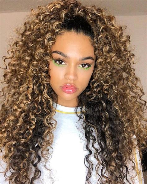 Mimic This Beautys Look With Our Curlyaddiction3b Curls
