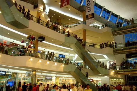 Skopje city mall е првиот современ трговски центар во македонија со потполно нов концепт кој ги обединува шопингот, забавата и. South City Mall, Kolkata, West Bengal 3C2F8C Ratings ...