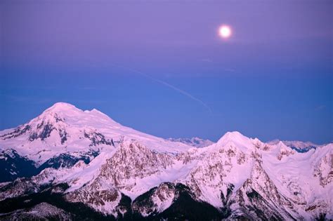 Mount Baker And Full Moon Adventuresnw