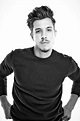 Pictures & Photos of Beau Knapp | Long sleeve tshirt men, Most handsome ...