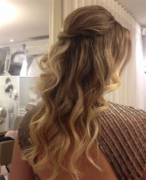 37 Beautiful Half Up Half Down Hairstyles For The Modern Bride Tania