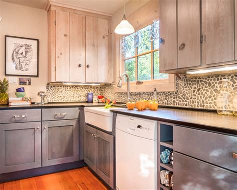 Developing a backsplash is not a enormous ordeal. Rustic Kitchen Backsplash Ideas, Pictures, Remodel and Decor