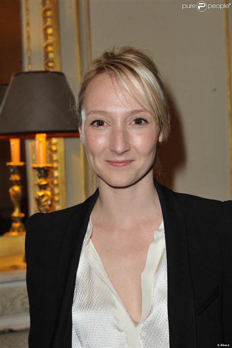 Audrey lamy is turning 41 in audrey was born in the 1980s. Audrey Lamy, lors de la remise du 10e Prix Ciné Roman ...