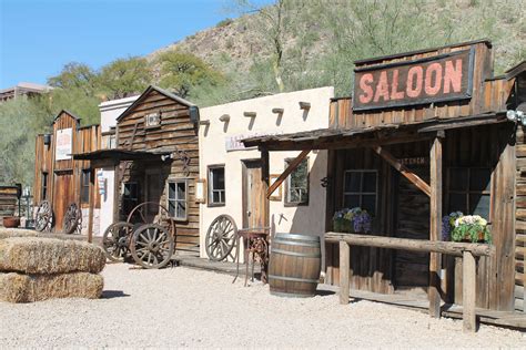Pin By Jane Laflam On Western Decor Old West Town Old Western Towns