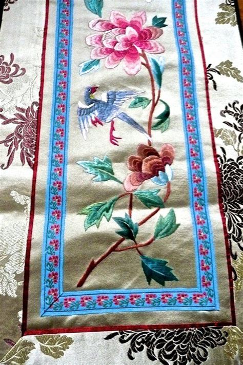 Sale Antique Chinese Embroidery Wall Hanging Hand Embroidered