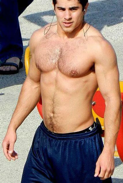 SHIRTLESS MALE BEEFCAKE Hairy Chest Hunk Athletic Muscular Dude PHOTO X A EUR PicClick IT