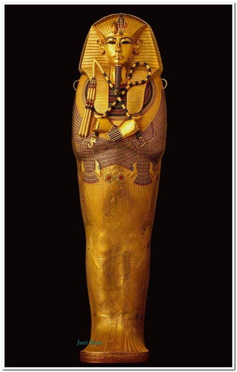 The Solid Gold Coffin Of Pharaoh Tutankhamun Tutankhamun Egypt Art