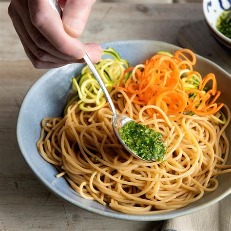 Spaghetti Integrali Con Spaghetti Di Zucchine Saleandpepe