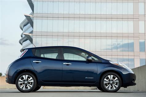 2016 Nissan Leaf Adds Larger Battery Boosting Range To 107 Miles