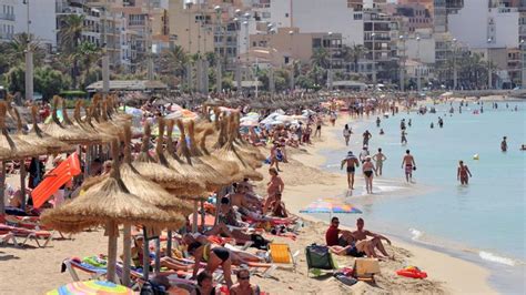Tourismus Rekord Urlaub In Spanien Wird Immer Beliebter Augsburger