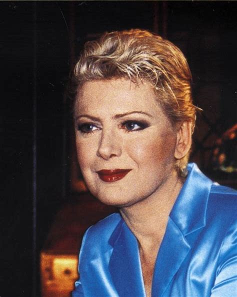 Κείμενο της έλενας ακρίτα που δημοσιεύτηκε στην εφημερίδα «τα νέα» στις 10/4/2016. Έλενα Ακρίτα: Απαντά στον Αμβρόσιο που την είπε «ξετσίπωτη» - ΤΑ ΝΕΑ