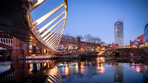 Explore manchester in greater manchester with pictures, local history and photography, nearby attractions and manchester map as well as exploring beautiful england with pictures and history. Things to do in Manchester at Night | AccorHotels
