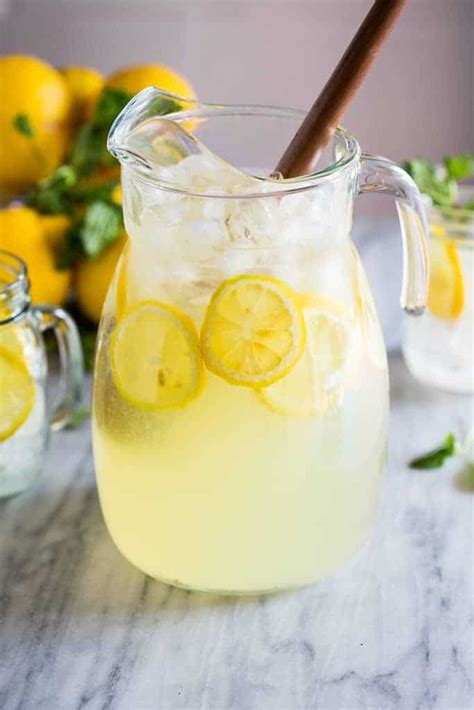 Fresh Squeezed Lemonade Tastes Better From Scratch