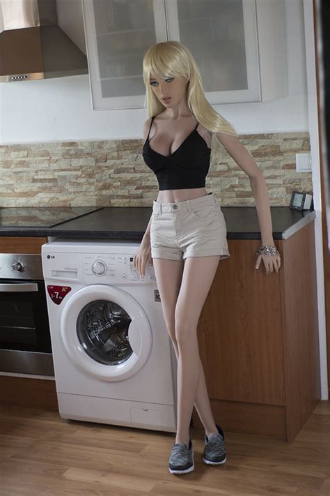 Sex Robot With Moving Hands And Mouth To Be Mass Produced