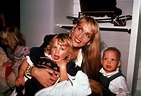 22 Beautiful Photos of Jerry Hall and Mick Jagger With Their Children ...