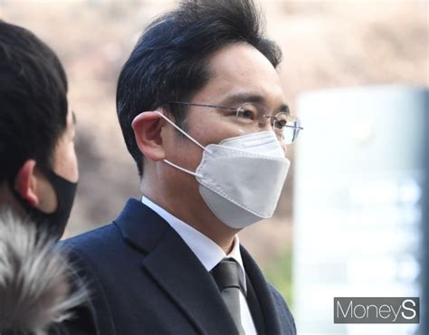 Contact 삼성과 이재용 on messenger. "이재용, 자유의 몸 돼야"… 국민청원도 등장 - 머니S