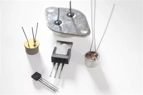 Apa Itu Transistor Pengertian Cara Kerja Fungsi Dan Jenisnya Images And Photos Finder