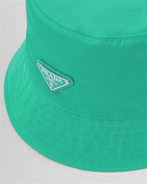 Arriba 62 Imagen Olive Green Prada Bucket Hat Abzlocalmx