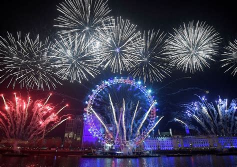 In Pictures New Years Eve Celebrations And Fireworks Around The World