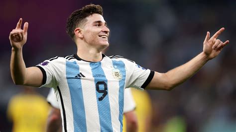 Watch Wondergoal From Alvarez Man City Star Gives Argentina Two Goal