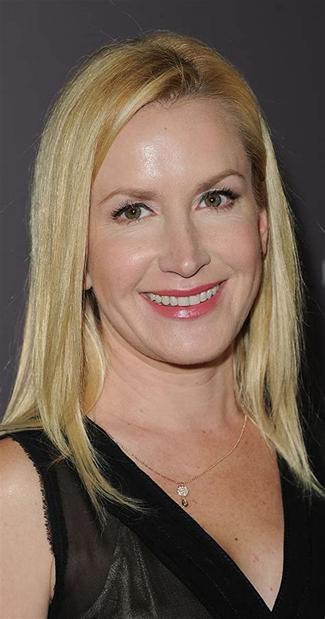 Did Angela Kinsey Get Plastic Surgery Body Measurements And More Plastic Surgery Stars