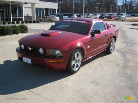 2008 Dark Candy Apple Red Ford Mustang Gt Deluxe Coupe 59054152