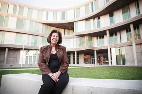 Uc Irvine Professor Vicki Ruiz Pioneered The Study Of Mexican American