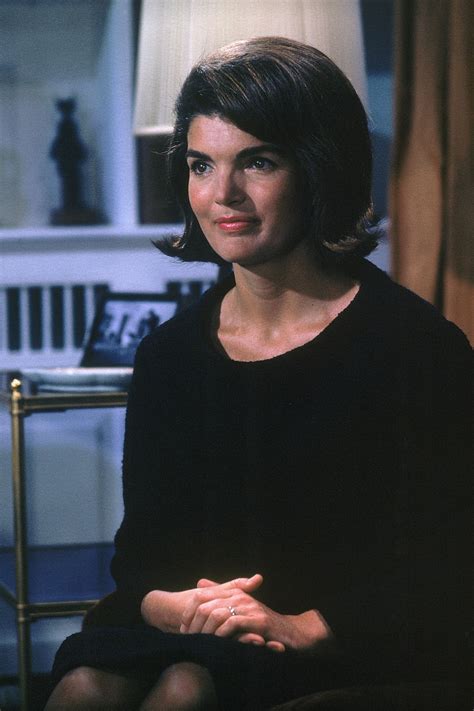 1964 Jackie Kennedy Was On Every Moms Mind Goodhousemag Jaqueline