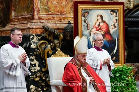 Santa Misa en sufragio del difunto Sumo Pontífice Benedicto XVI y de