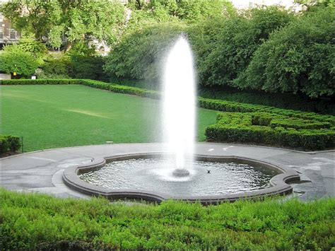 Even though it is easy to maintain, it must be done maintaining garden fountains by performing normal maintenance tasks will ensure that they will be around to be enjoyed for a long time. Large Outdoor Garden Fountains (Large Outdoor Garden ...