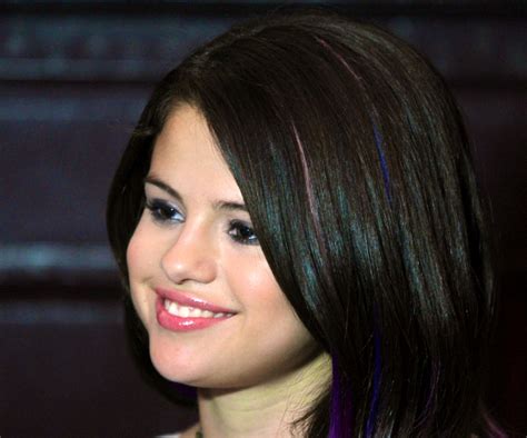 Selena Gomez At Charity Concert To Benefit Unicef In Hollywood Hawtcelebs