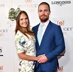 Stephen Amell - Bio, Net Worth, Married, Wife, Children, Brother ...